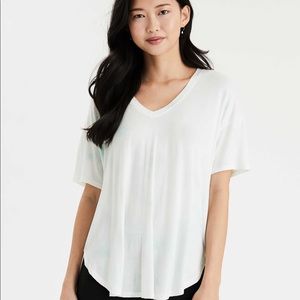 American Eagle White Tee-Shirt